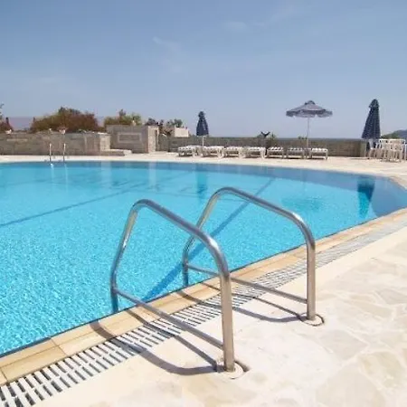 Ionikos 2*