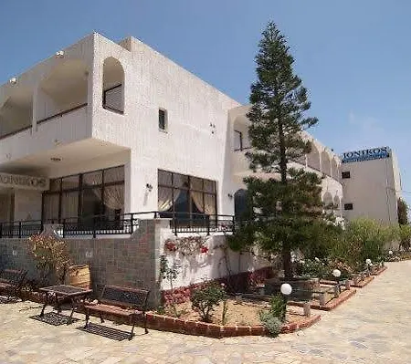 Hotell Ionikos 2*
